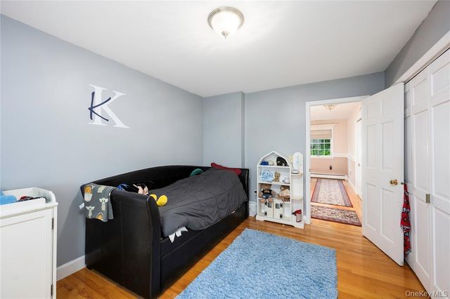 17 Stonegate Drive, Hyde Park, NY 12538