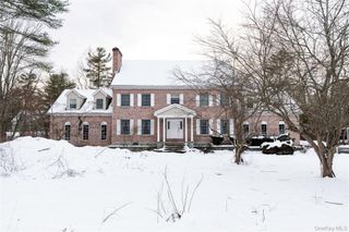 17 Stonegate Drive, Hyde Park, NY 12538