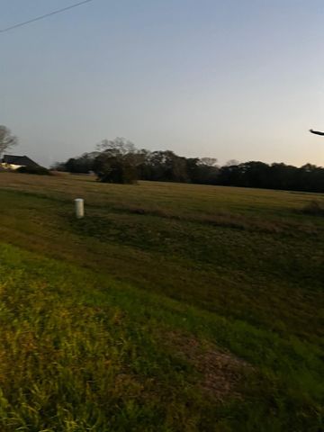 1007 Chuckwagon Trail, Angleton, TX 77515