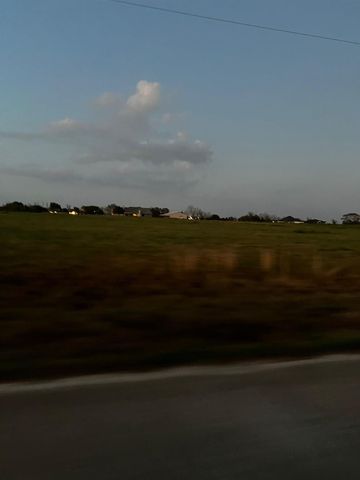 1007 Chuckwagon Trail, Angleton, TX 77515