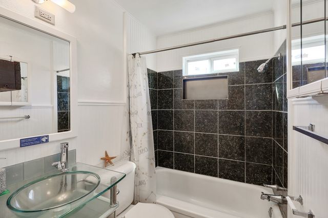 705 E Ave E, Alpine, TX 79830