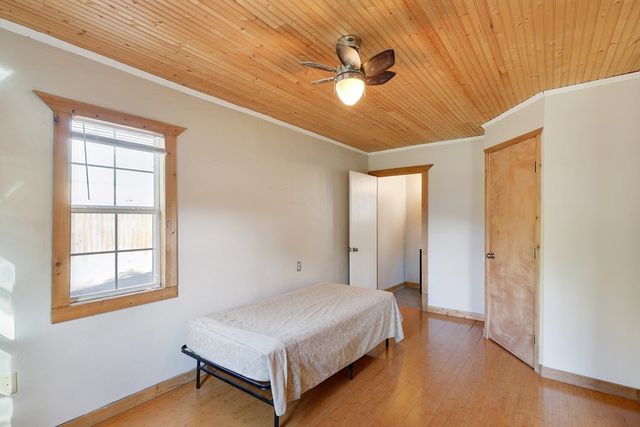 705 E Ave E, Alpine, TX 79830