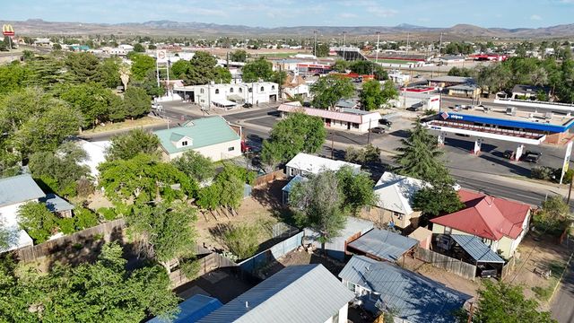 705 E Ave E, Alpine, TX 79830