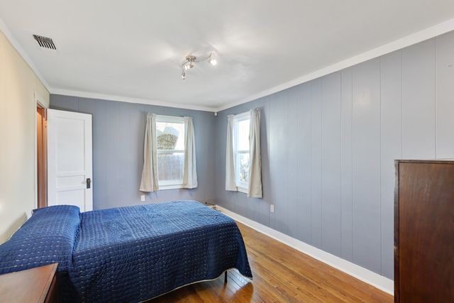 705 E Ave E, Alpine, TX 79830