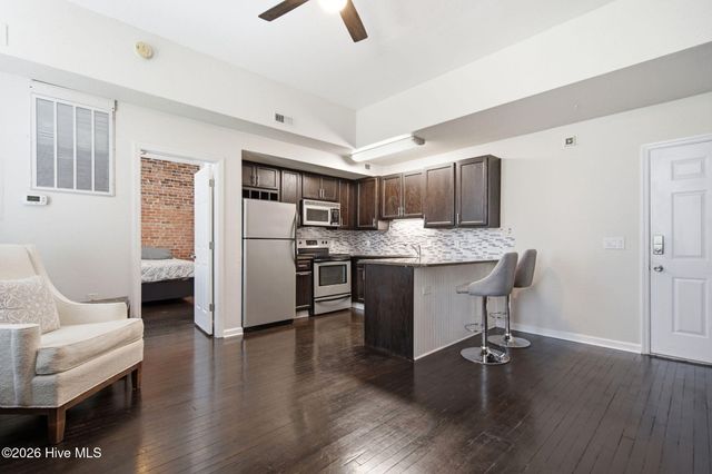 304 N Front Street Unit B, Wilmington, NC 28401
