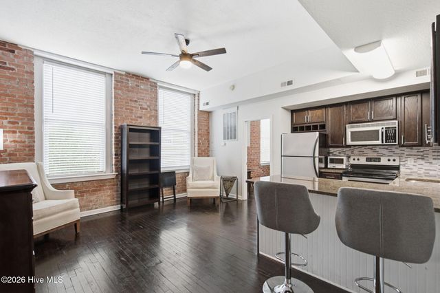 304 N Front Street Unit B, Wilmington, NC 28401