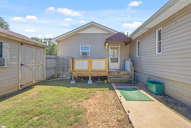 566 Joe Black Road, Pelzer, SC 29669