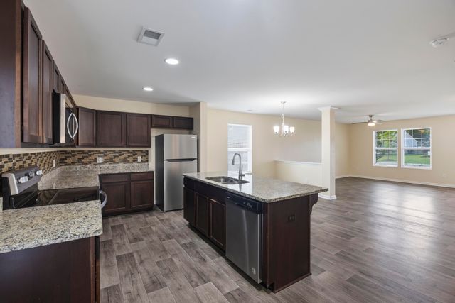 442 Thoroughbred Drive, Moncks Corner, SC 29461