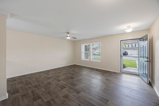 442 Thoroughbred Drive, Moncks Corner, SC 29461