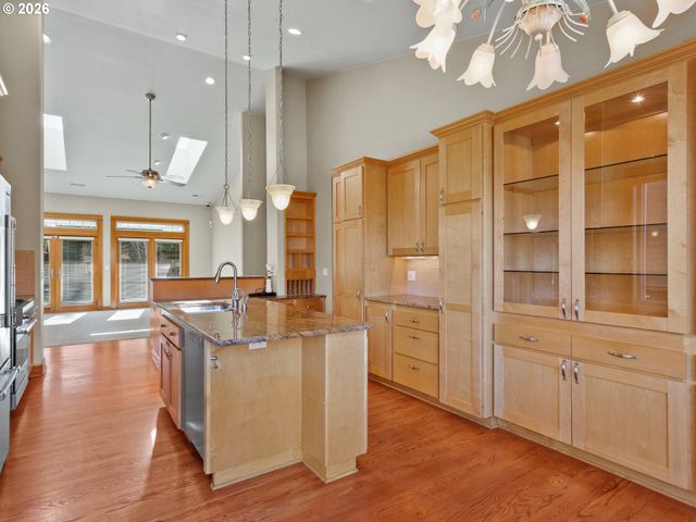 407 Nw 114TH St, Vancouver, WA 98685