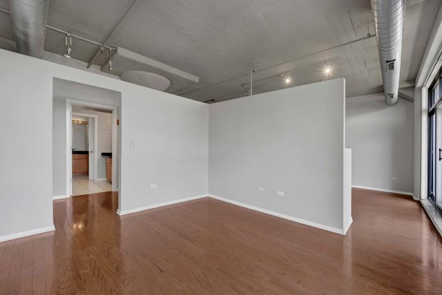 1525 S Sangamon Street 504, Chicago, IL 60608