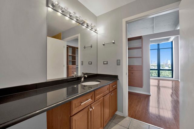 1525 S Sangamon Street 504, Chicago, IL 60608
