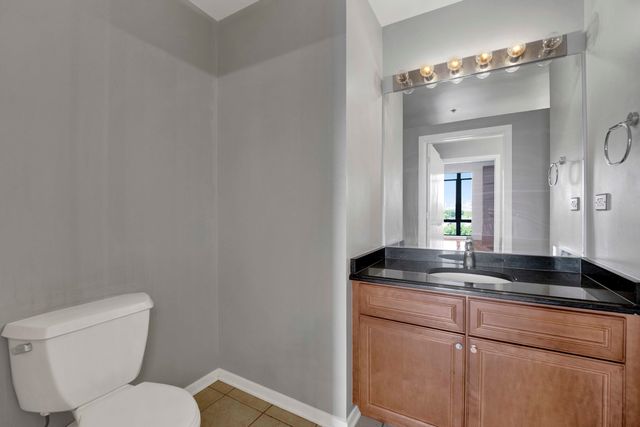 1525 S Sangamon Street 504, Chicago, IL 60608
