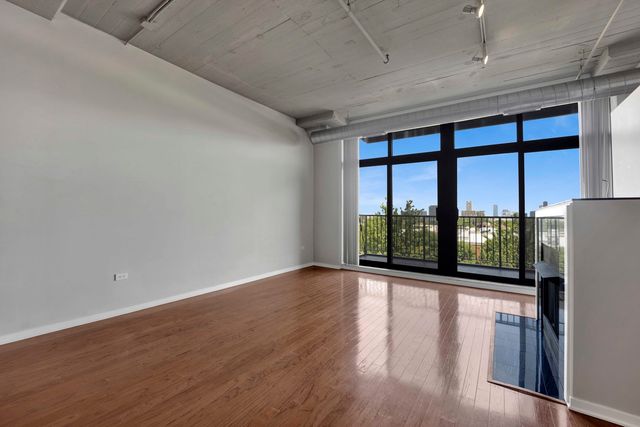 1525 S Sangamon Street 504, Chicago, IL 60608