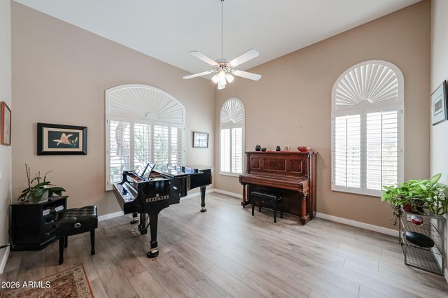 4315 E MOSSMAN Road, Phoenix, AZ 85050