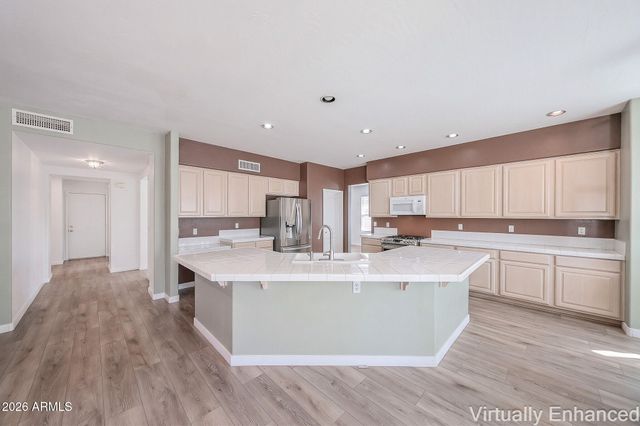 4315 E MOSSMAN Road, Phoenix, AZ 85050