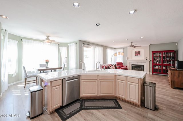 4315 E MOSSMAN Road, Phoenix, AZ 85050