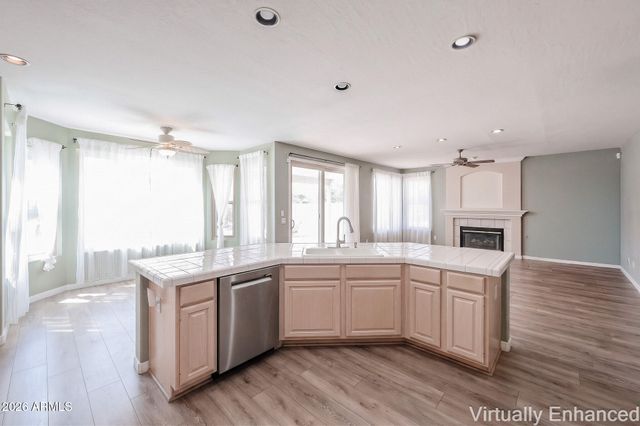 4315 E MOSSMAN Road, Phoenix, AZ 85050