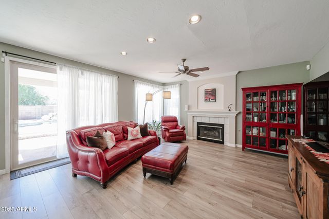 4315 E MOSSMAN Road, Phoenix, AZ 85050