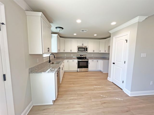 6583 Blanchard Lake Drive, Shreveport, LA 71107