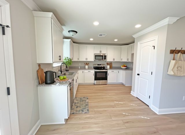 6583 Blanchard Lake Drive, Shreveport, LA 71107