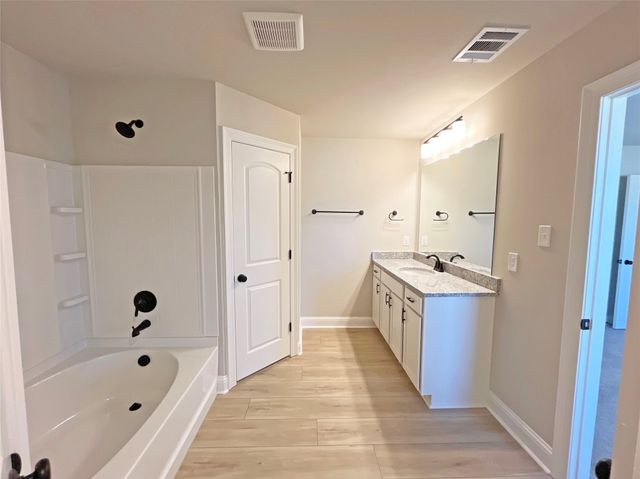 6583 Blanchard Lake Drive, Shreveport, LA 71107