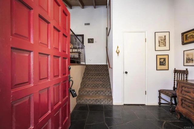 10071 Resmar Pl, La Mesa, CA 91941