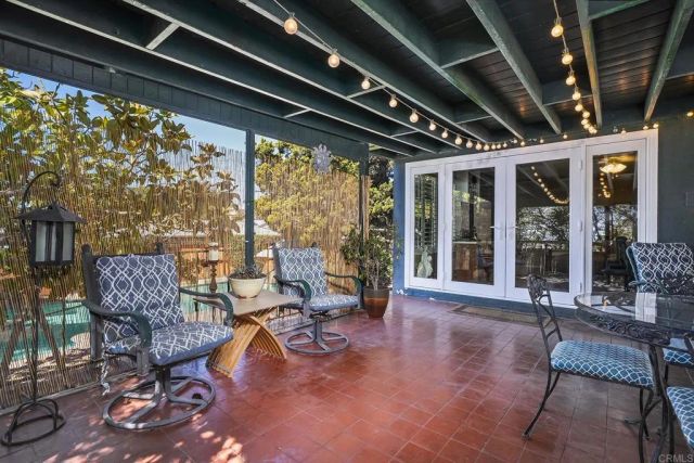 10071 Resmar Pl, La Mesa, CA 91941