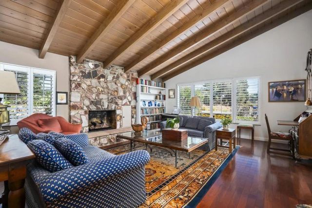 10071 Resmar Pl, La Mesa, CA 91941