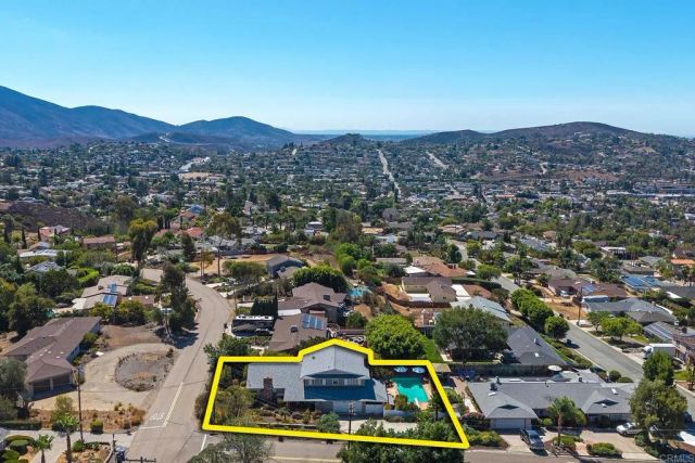 10071 Resmar Pl, La Mesa, CA 91941