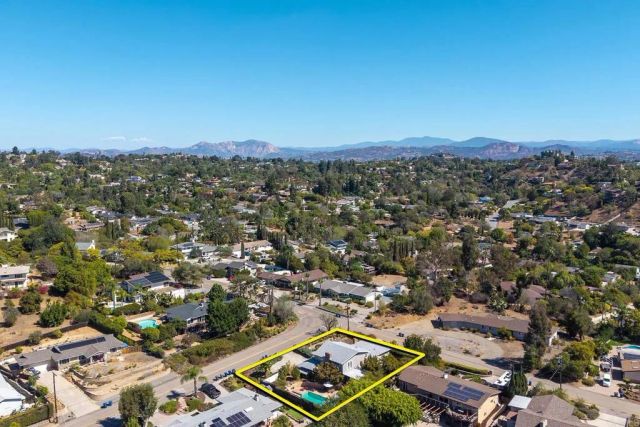 10071 Resmar Pl, La Mesa, CA 91941