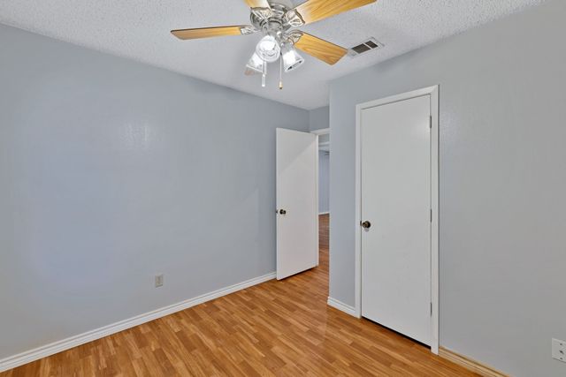 501 Post Oak Lane, Burleson, TX 76028