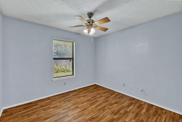 501 Post Oak Lane, Burleson, TX 76028