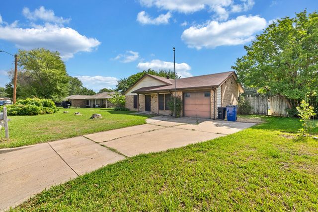 501 Post Oak Lane, Burleson, TX 76028