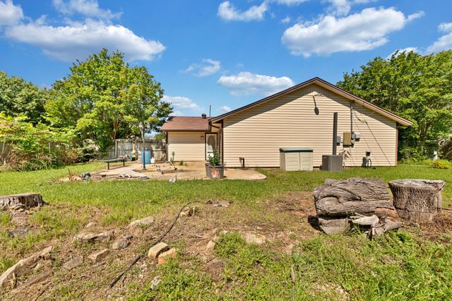 501 Post Oak Lane, Burleson, TX 76028