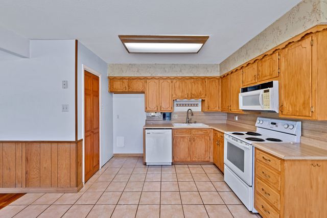 501 Post Oak Lane, Burleson, TX 76028