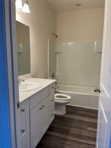 781 Richmond Drive, Lavon, TX 75166