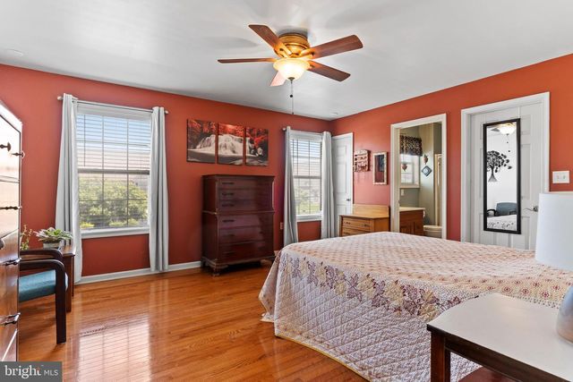 6 TOMMY LN, Enola, PA 17025