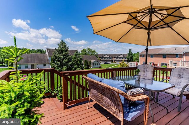 6 TOMMY LN, Enola, PA 17025