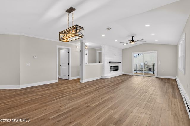 199 Canterbury Lane, Toms River, NJ 08757