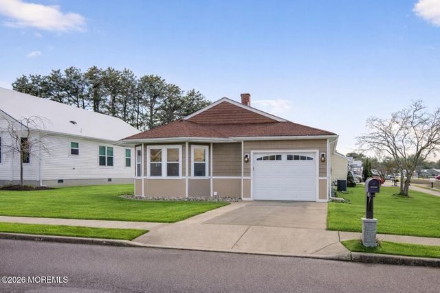 199 Canterbury Lane, Toms River, NJ 08757