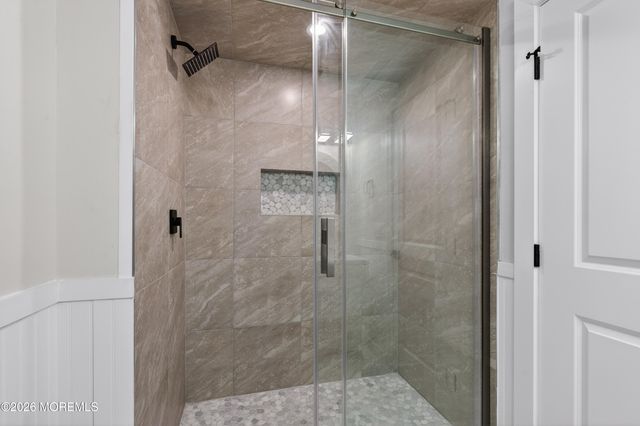 199 Canterbury Lane, Toms River, NJ 08757