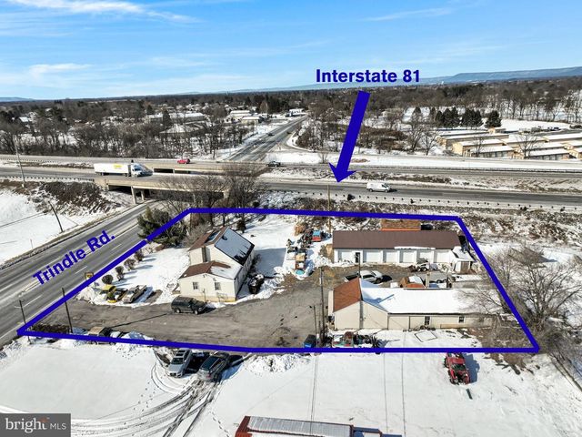 1836 W TRINDLE RD, Carlisle, PA 17013