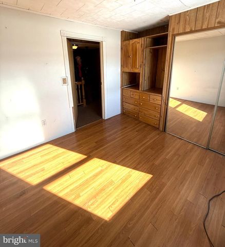 1836 W TRINDLE RD, Carlisle, PA 17013