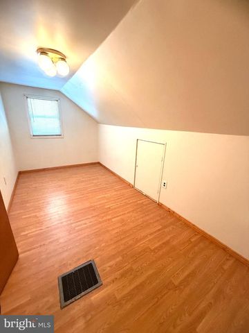 1836 W TRINDLE RD, Carlisle, PA 17013