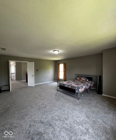 585 Fireside Drive, Greenwood, IN 46143