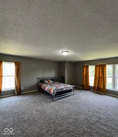 585 Fireside Drive, Greenwood, IN 46143