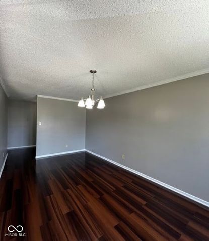 585 Fireside Drive, Greenwood, IN 46143