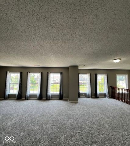 585 Fireside Drive, Greenwood, IN 46143