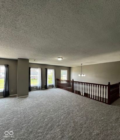 585 Fireside Drive, Greenwood, IN 46143